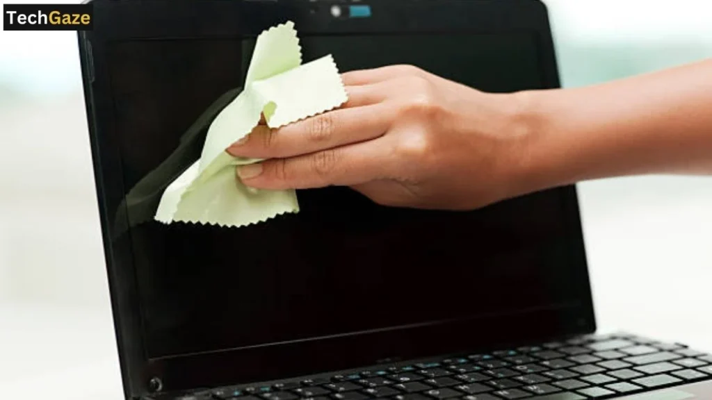 How to clean Laptop Screen